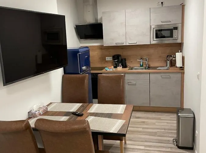 Pensionat Alte Schule 3*